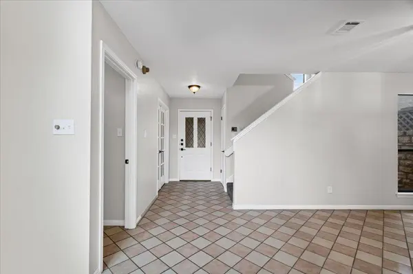 8800 Mariscal Canyon DR, Austin, TX 78759