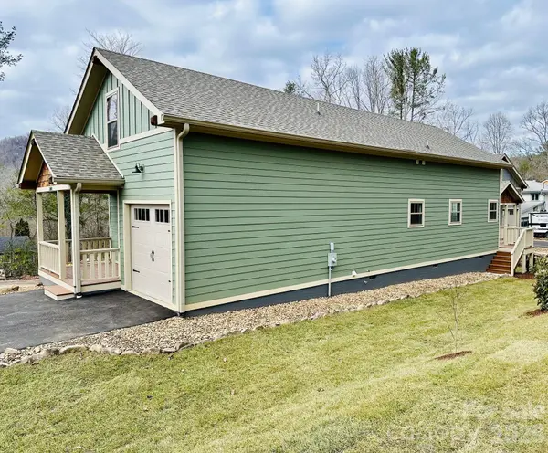 308 Ninth ST, Black Mountain, NC 28711