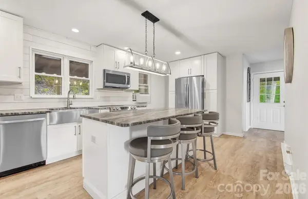 2131 Coleman Mountain RD, Waynesville, NC 28785