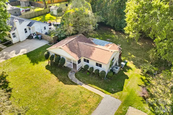 1733 Merry Oaks RD, Charlotte, NC 28205