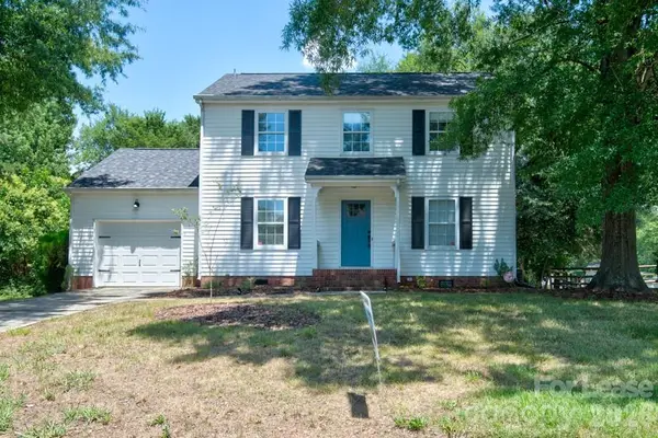 11205 Vintage LN, Charlotte, NC 28226