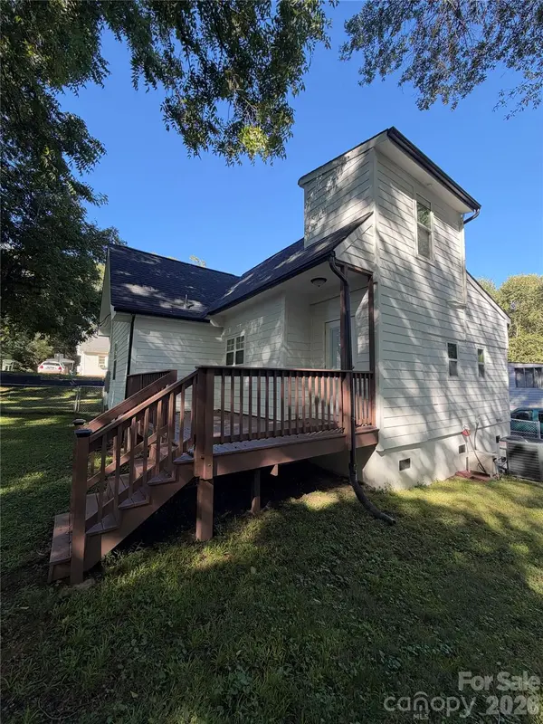 1015 4th AVE, Gastonia, NC 28052