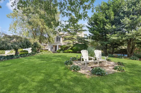 45 Blue Point AVE, Blue Point, NY 11715