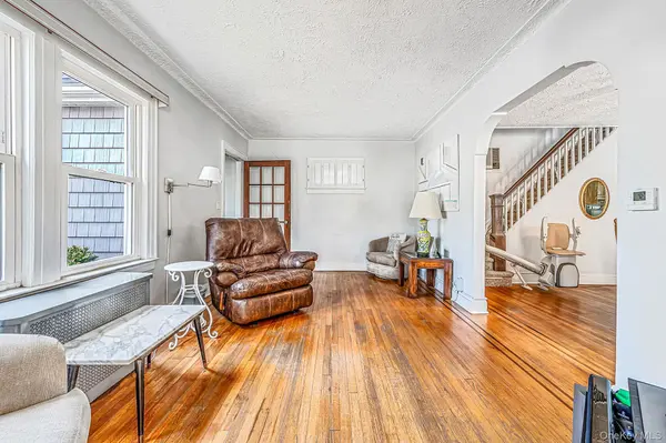 309 Garfield AVE, West Hempstead, NY 11552