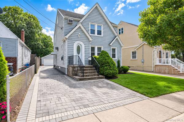 309 Garfield AVE, West Hempstead, NY 11552