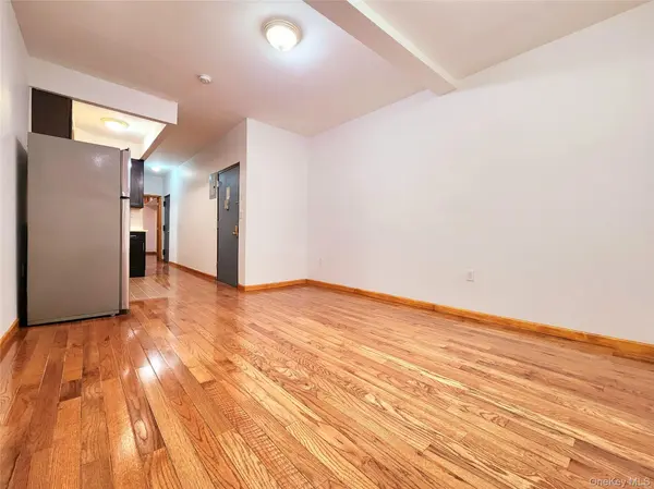 654 Seneca AVE, Ridgewood, NY 11385