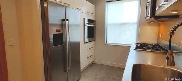 82-16 34th AVE #4H, Jackson Heights, NY 11372