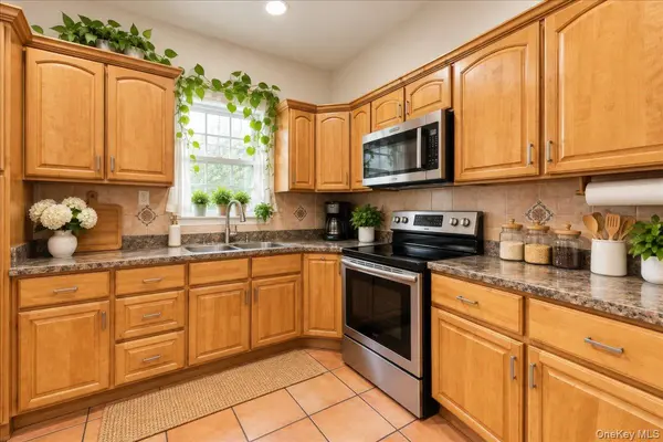 48 S 7th AVE, Mount Vernon, NY 10550