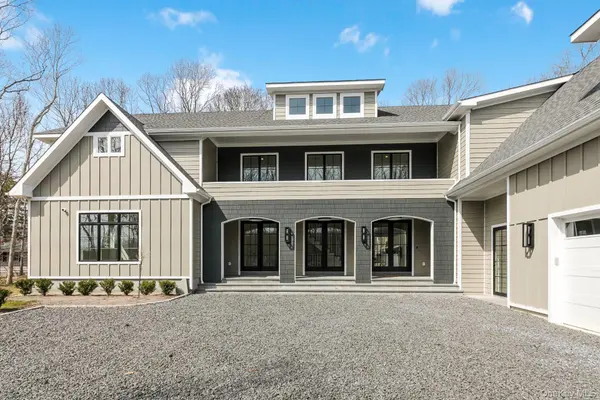 1355 Little Peconic Bay RD, Cutchogue, NY 11935