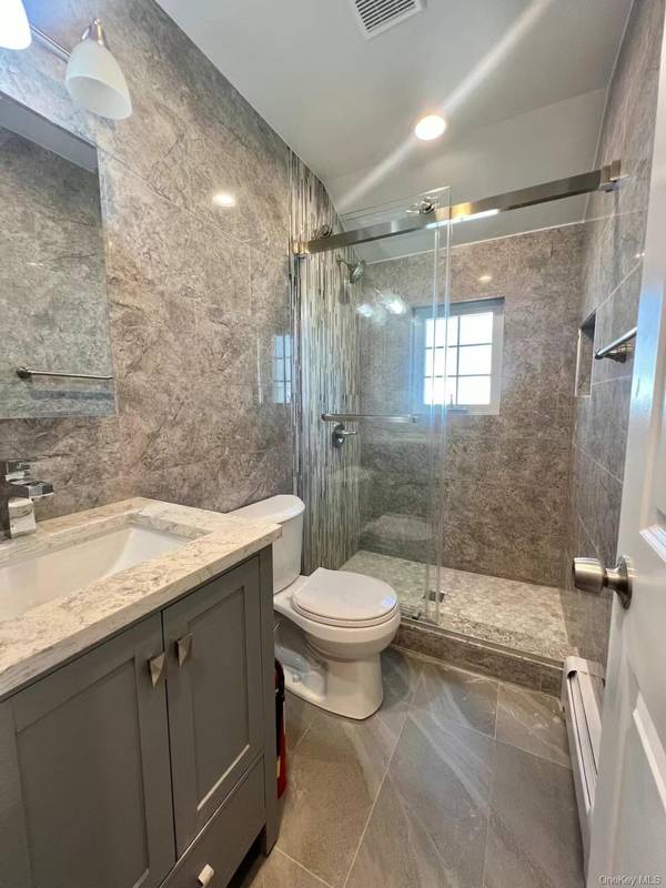 Address not disclosed, Whitestone, NY 11357