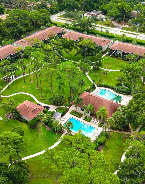 954 LA COSTA CIR #1, Sarasota, FL 34237