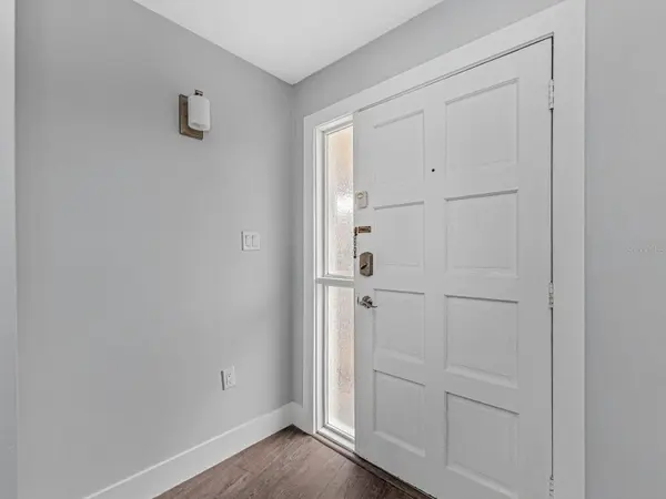 433 S PAULA DR #10, Dunedin, FL 34698