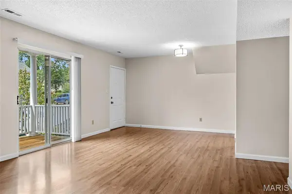 1508 Thrush TER, St Louis, MO 63144
