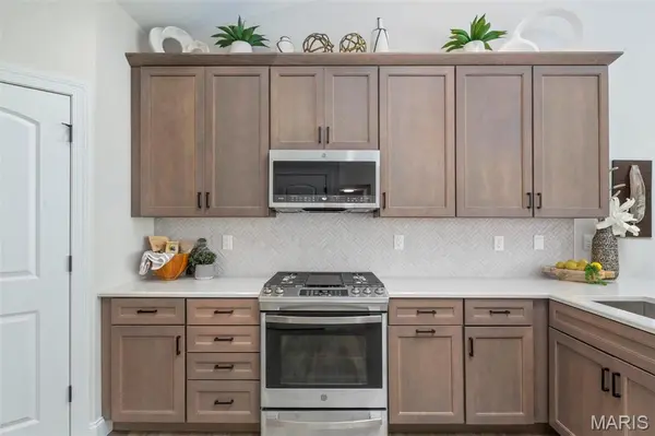 2 Hickory at Elm Crossing, St Charles, MO 63301