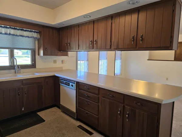 700 N Haven DR, Carthage, IL 62321