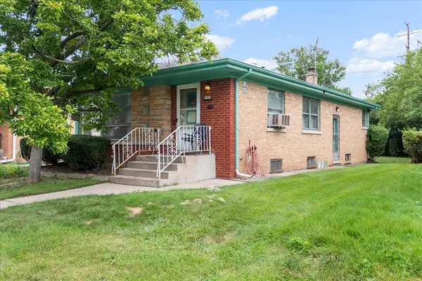 3806 Harvard TER, Skokie, IL 60076