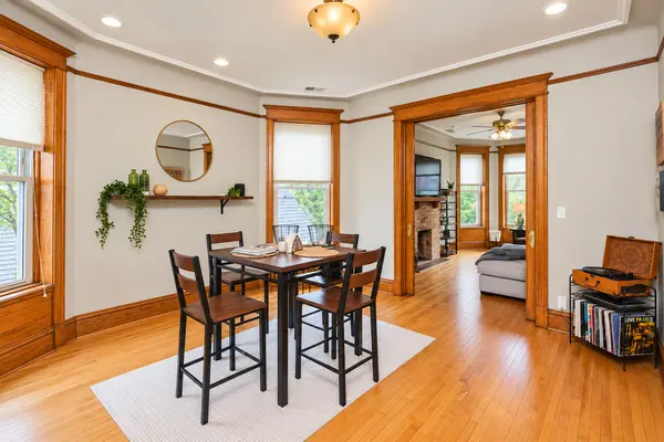 1032 W ROSCOE ST #3, Chicago, IL 60657