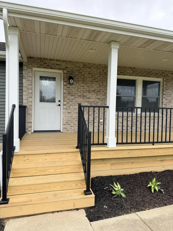 148 Rillstone DR, Kouts, IN 46347