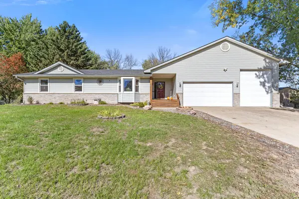 61 212th LN NW, Cedar, MN 55011