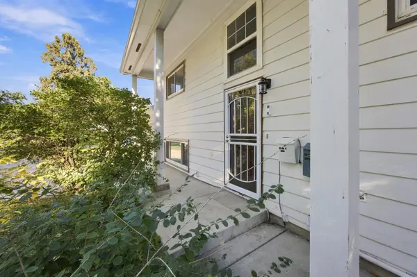 2028 16th ST S, Moorhead, MN 56560