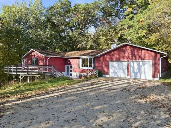 29651 County 5, Wykoff, MN 55990