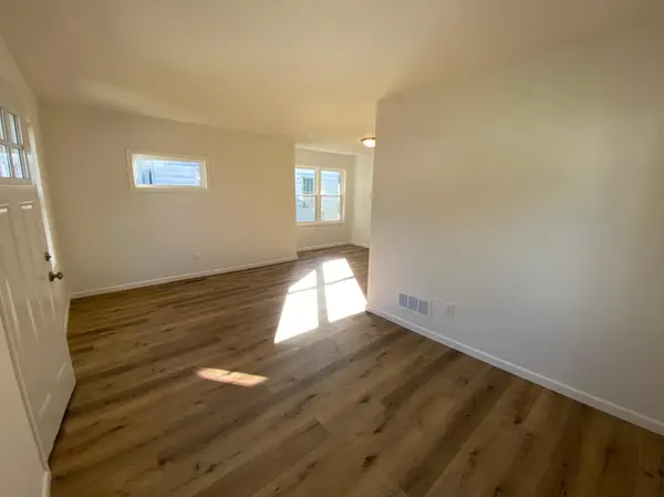 1530 3rd ST NE, Rochester, MN 55906