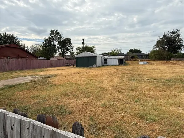 405 N Janeway AVE, Moore, OK 73160