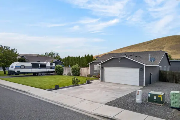 5405 Kirkwood Lane, West Richland, WA 99353