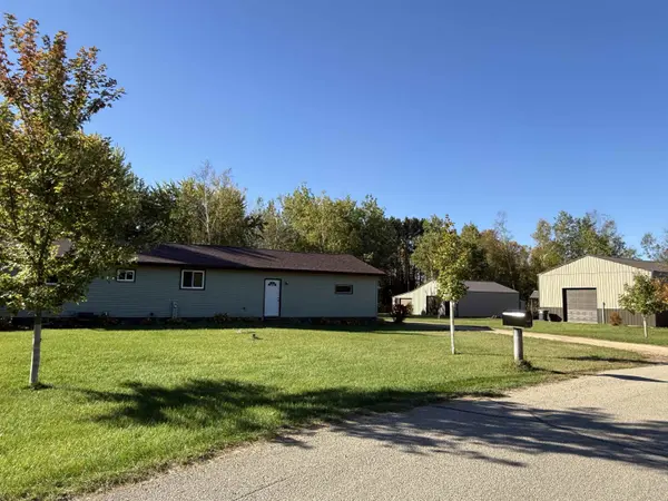 N6392 BLUEBERRY RD, Gresham, WI 54128