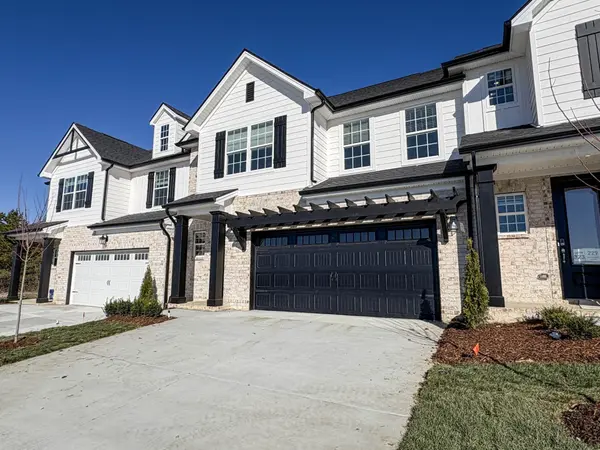 225 Glencrest Drive, Hendersonville, TN 37075