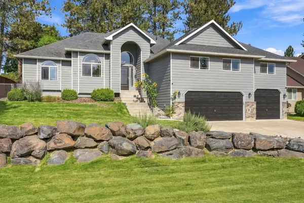 705 E Upper Terrace Ln, Colbert, WA 99005