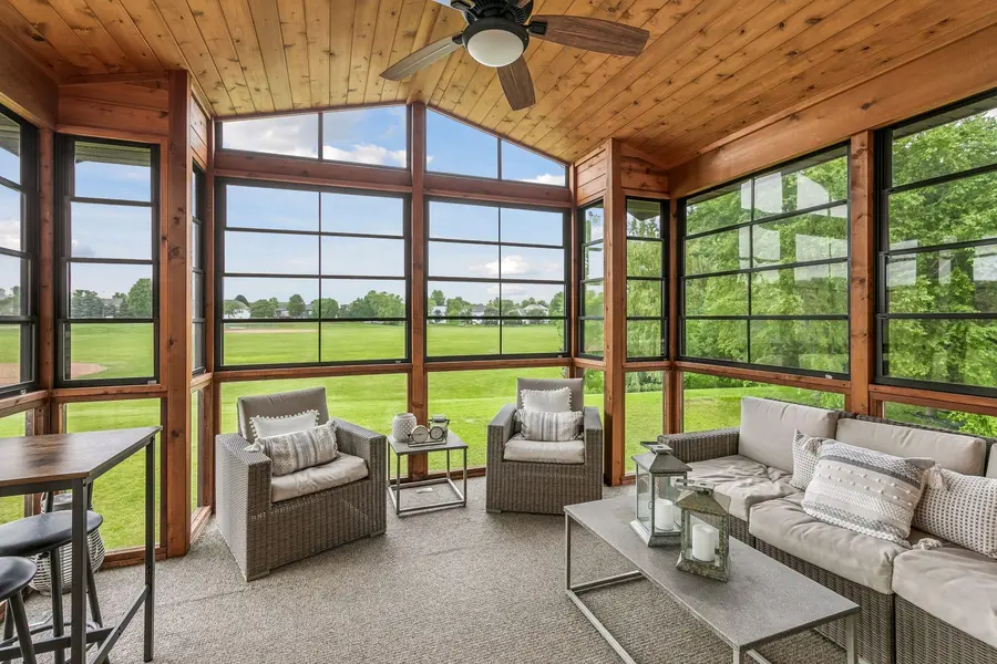 18274 Imagery LN, Lakeville, MN 55044