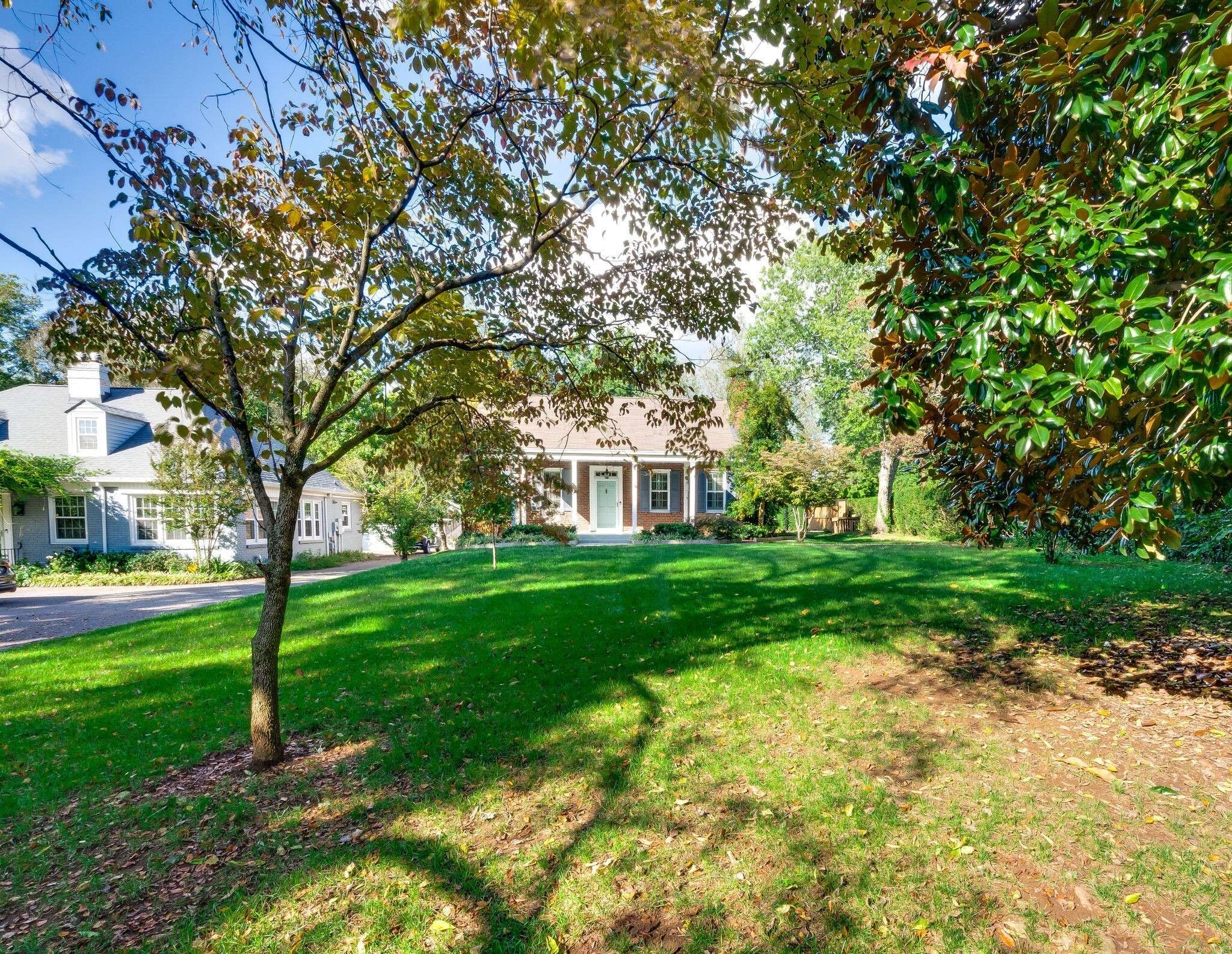 226 Woodmont Cir, Nashville, TN 37205