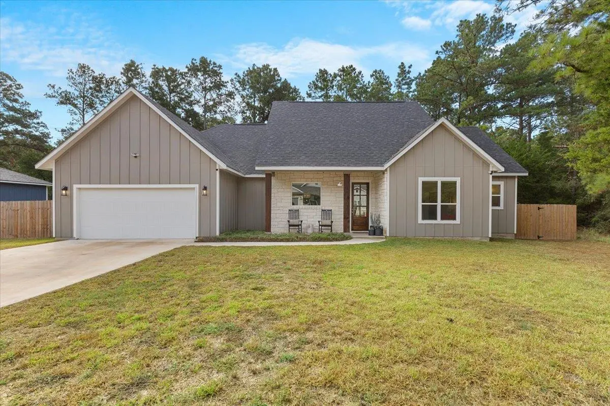 133 Lake Point WAY, Bastrop, TX 78602