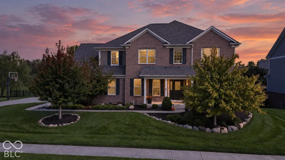 806 Racetime RD, Westfield, IN 46074