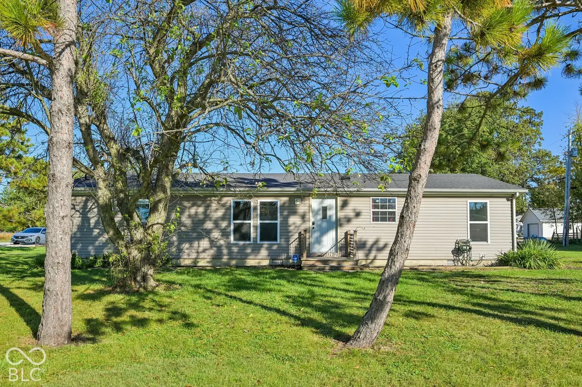 106 W Jackson ST, Kirklin, IN 46050