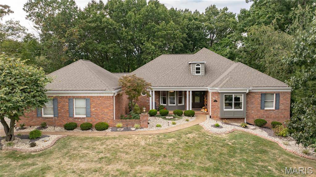 5212 Richland Woods DR, Alton, IL 62002
