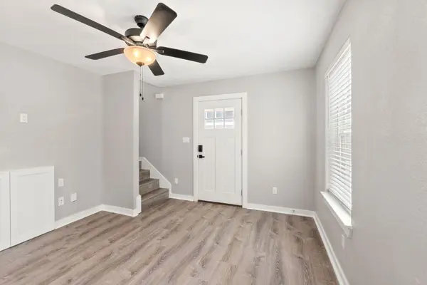 20 Tate LN #119, Round Rock, TX 78665