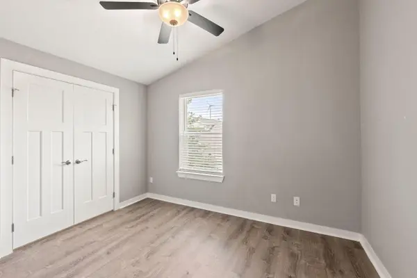 20 Tate LN #119, Round Rock, TX 78665