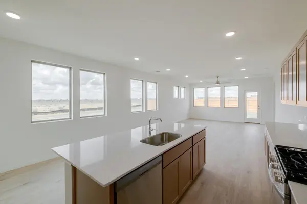 226 Hornet ST, Elgin, TX 78621