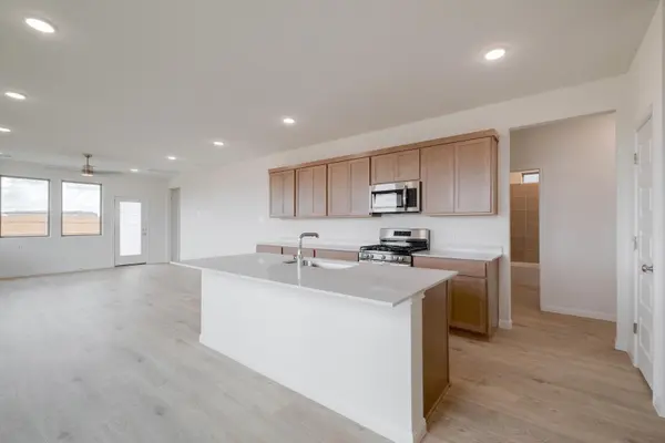 226 Hornet ST, Elgin, TX 78621