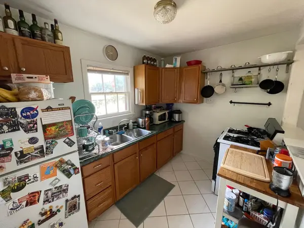 2109 E 20th ST #B, Austin, TX 78722