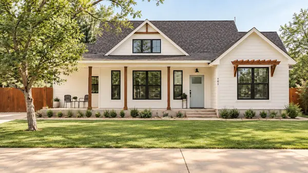 402 E Ash DR, Johnson City, TX 78636