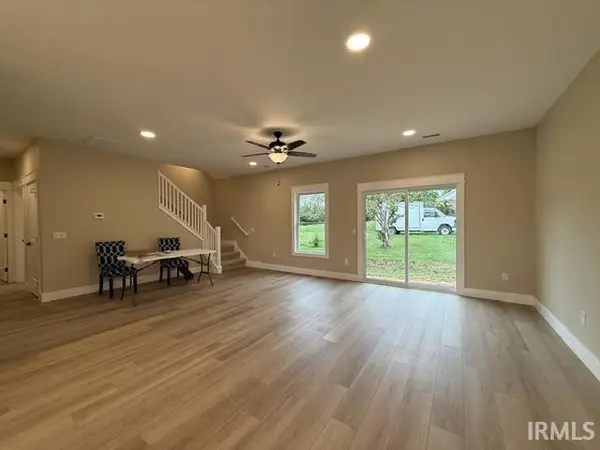 1318 S Parks Edge RD, Bloomington, IN 47401