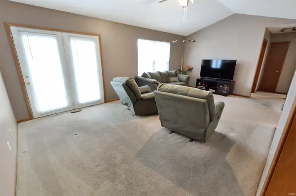 1618 Shining Armor LN, West Lafayette, IN 47906