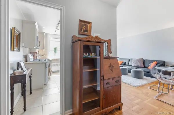 60 Knolls CRES #10L, Bronx, NY 10463