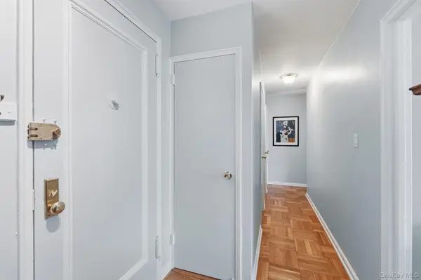 60 Knolls CRES #10L, Bronx, NY 10463