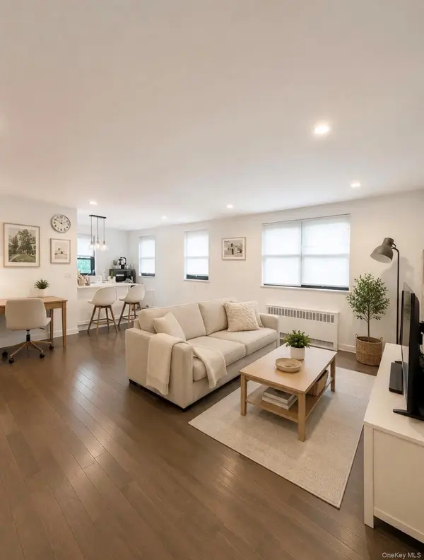 15750 17 AVE #2, Whitestone, NY 11357