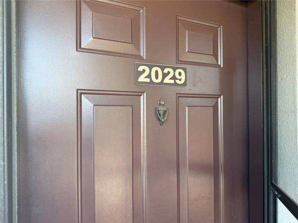 2452 ENTERPRISE RD #29, Clearwater, FL 33763