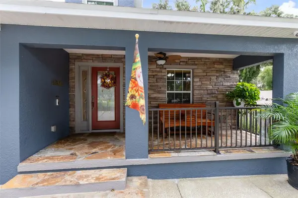 1206 LAKESHORE DR, Mount Dora, FL 32757